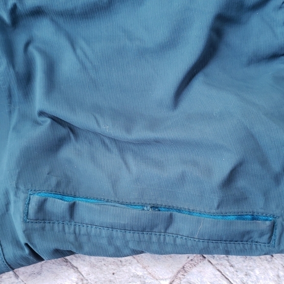 the North Face jacket.  USED - Picture 7 of 17